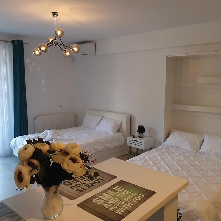 Delux Studio Mamaia Nord Năvodari Exterior foto