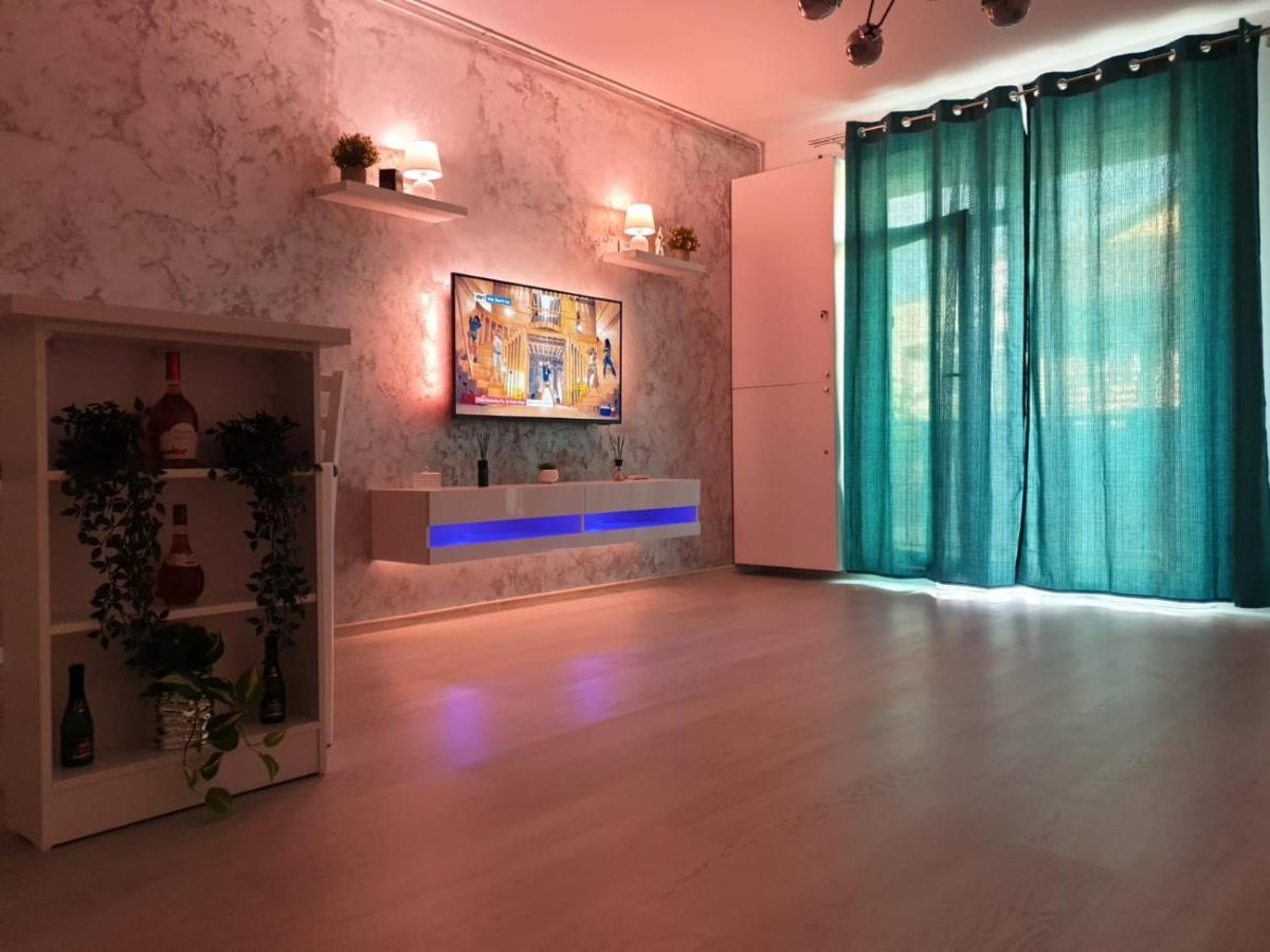 Delux Studio Mamaia Nord Năvodari Exterior foto